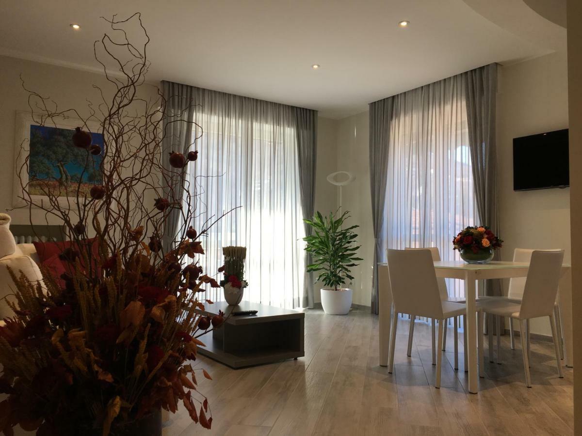 A Casa Di Chiara Apartment Stresa Exterior foto